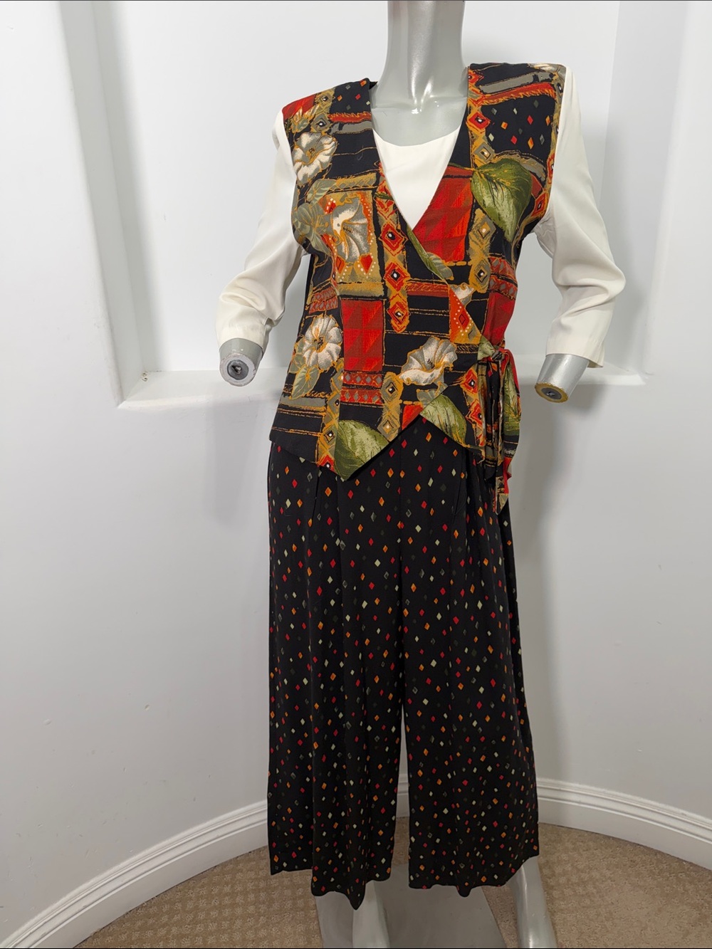 Miz California Vintage 90s Black & Red Floral Vest Wrap  Jumpsuit Size 6